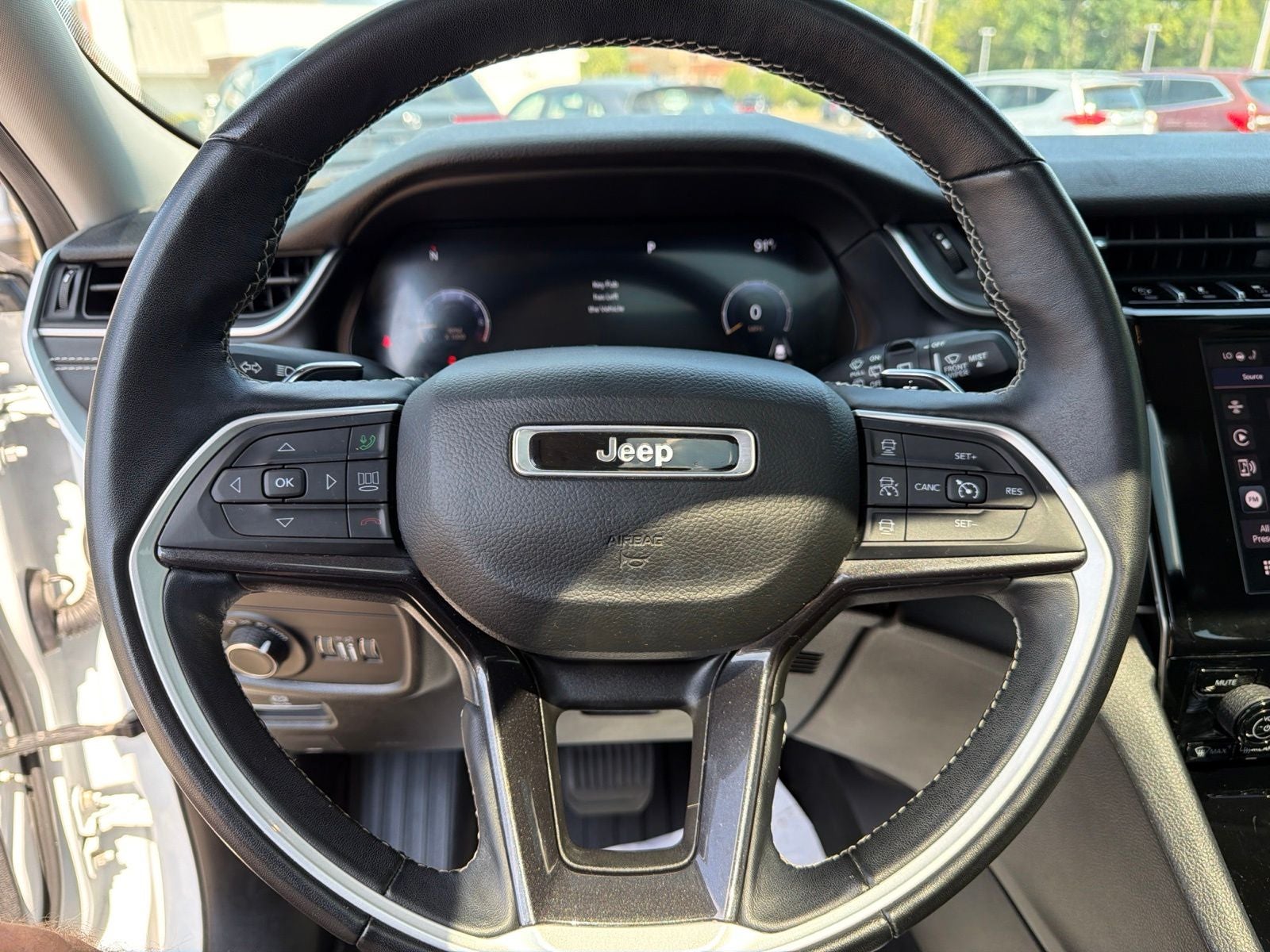 2022 Jeep Grand Cherokee L Laredo