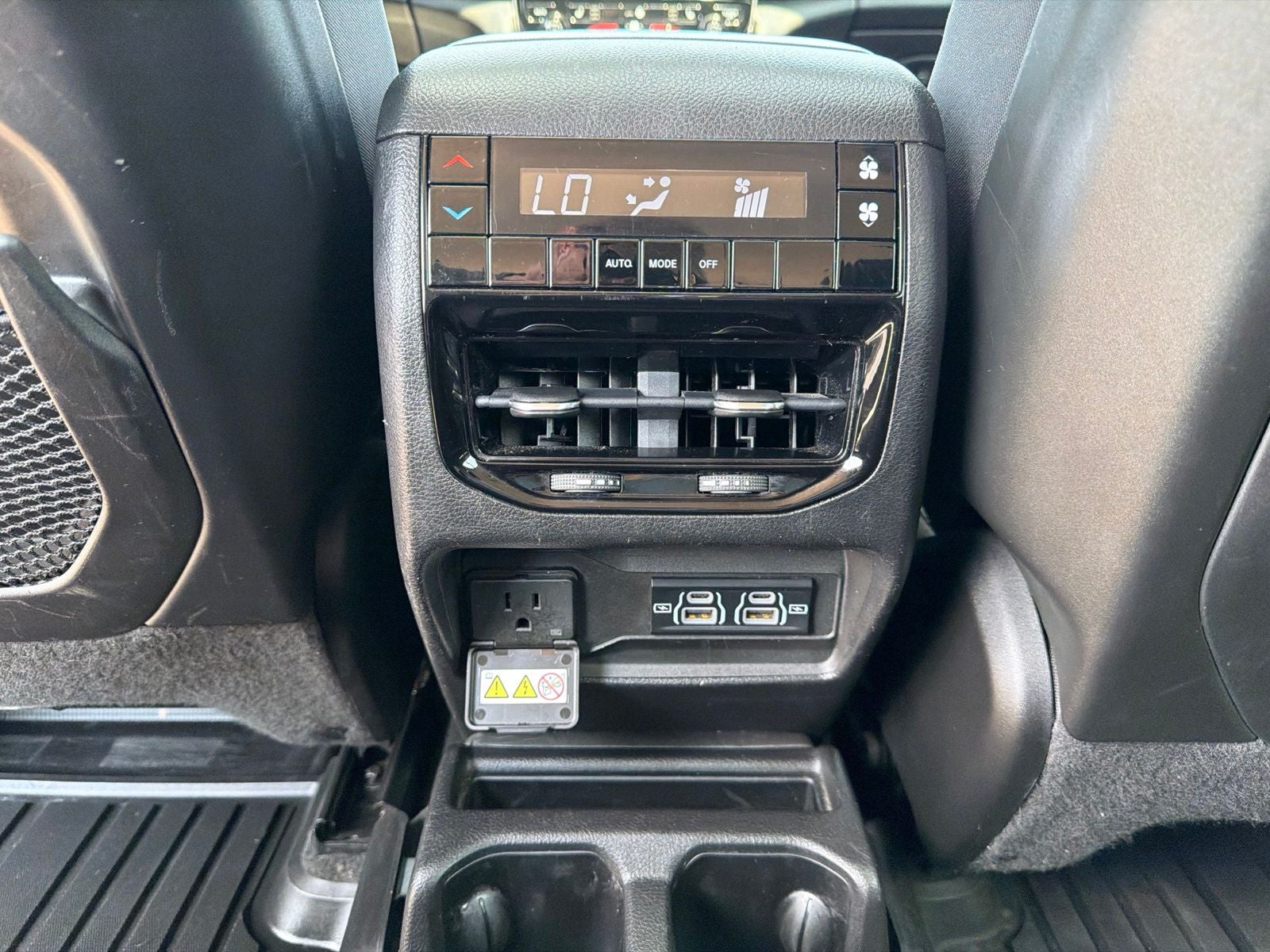 2022 Jeep Grand Cherokee L Laredo
