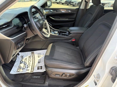2022 Jeep Grand Cherokee L Laredo