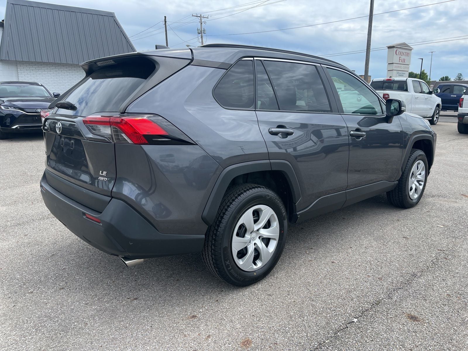 2019 Toyota RAV4 LE