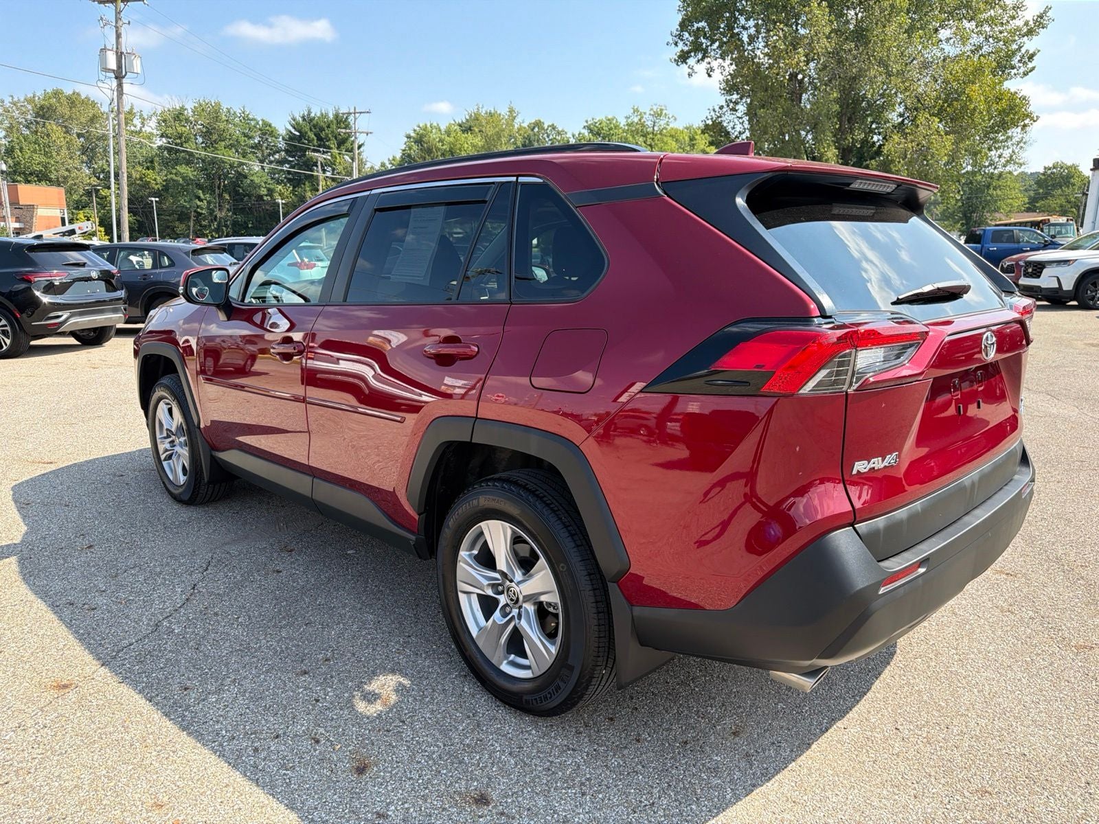 2025 Toyota RAV4 XLE
