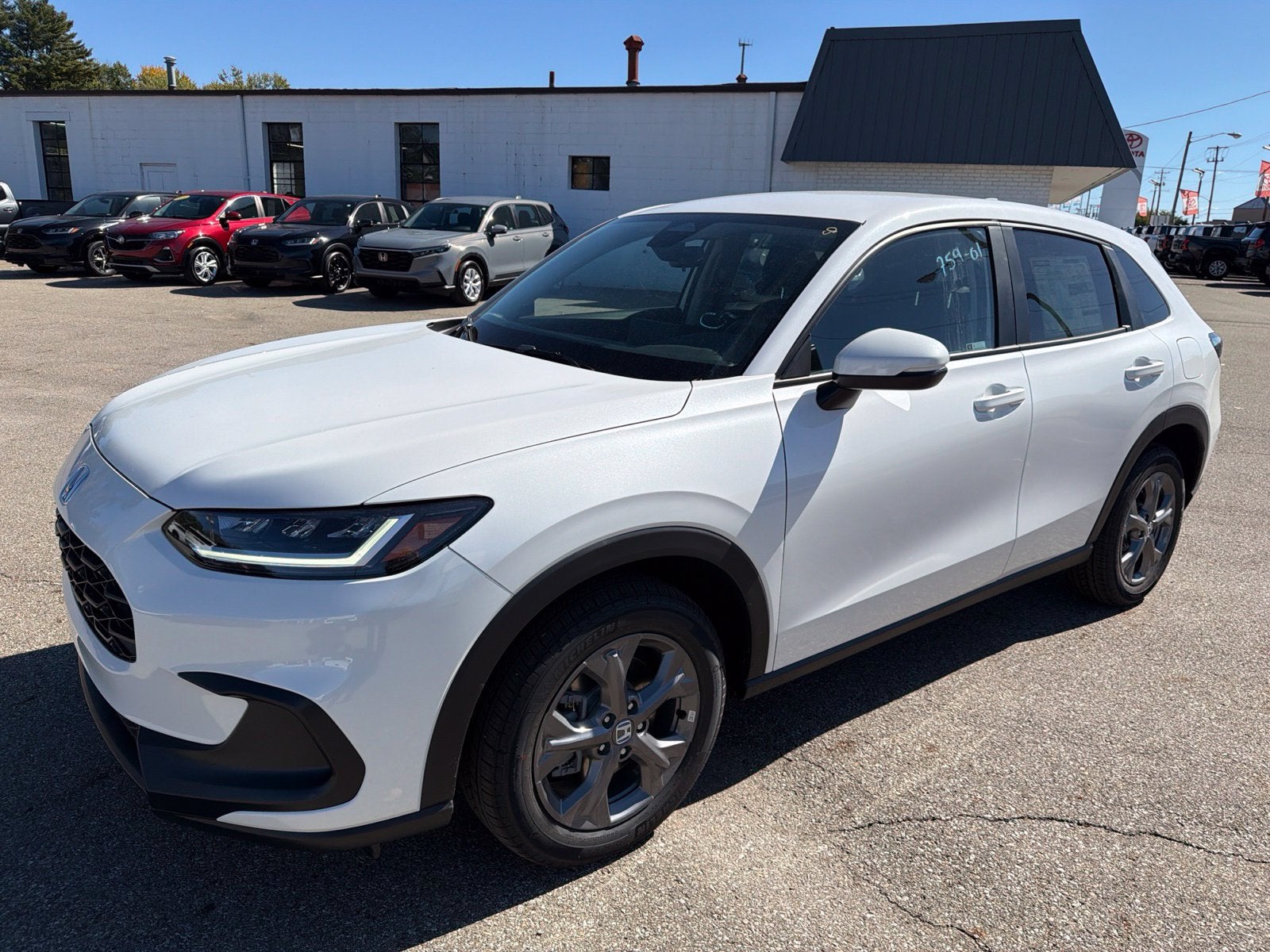 2027 Honda HR-V LX AWD