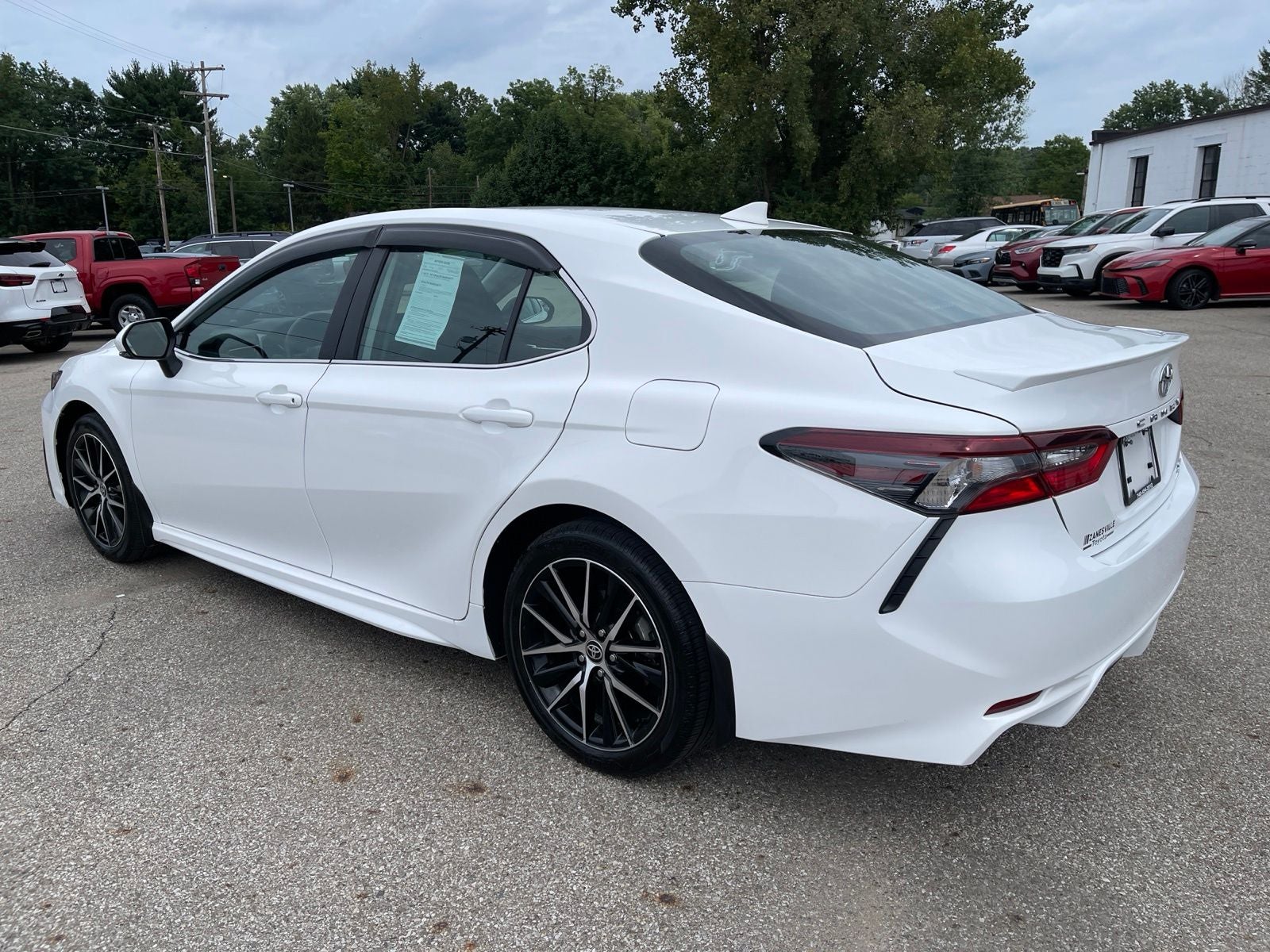 2024 Toyota Camry SE