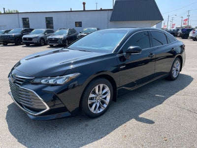 2021 Toyota Avalon Hybrid XLE Plus