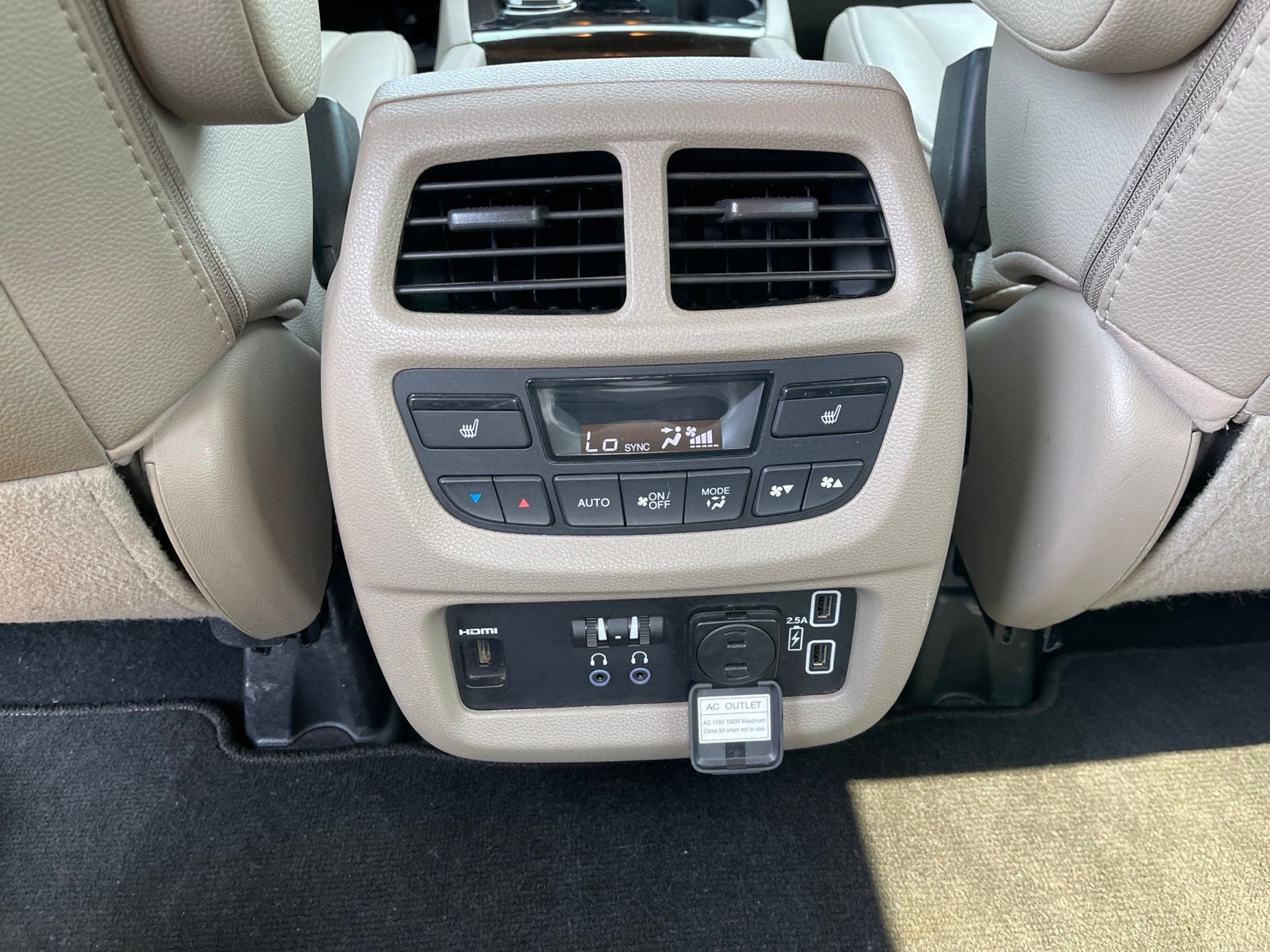 2022 Honda Pilot Touring 7 Passenger