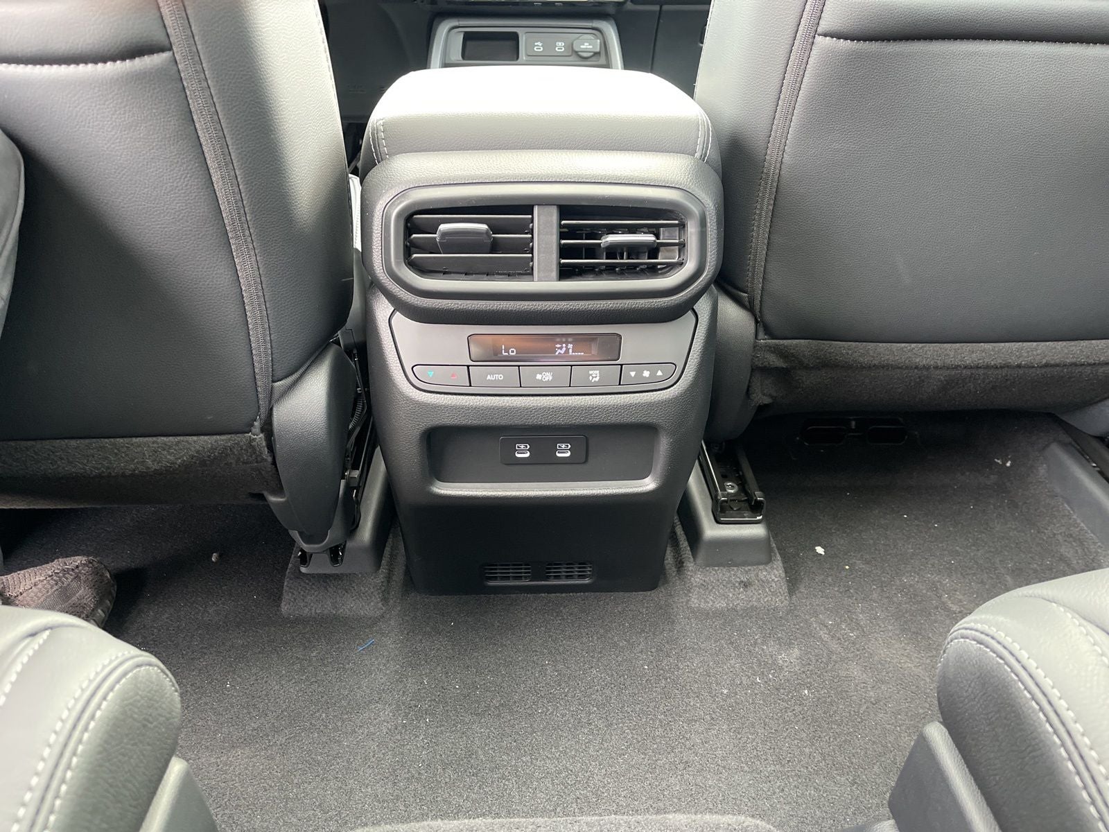 2026 Honda Pilot AWD Touring Blackout