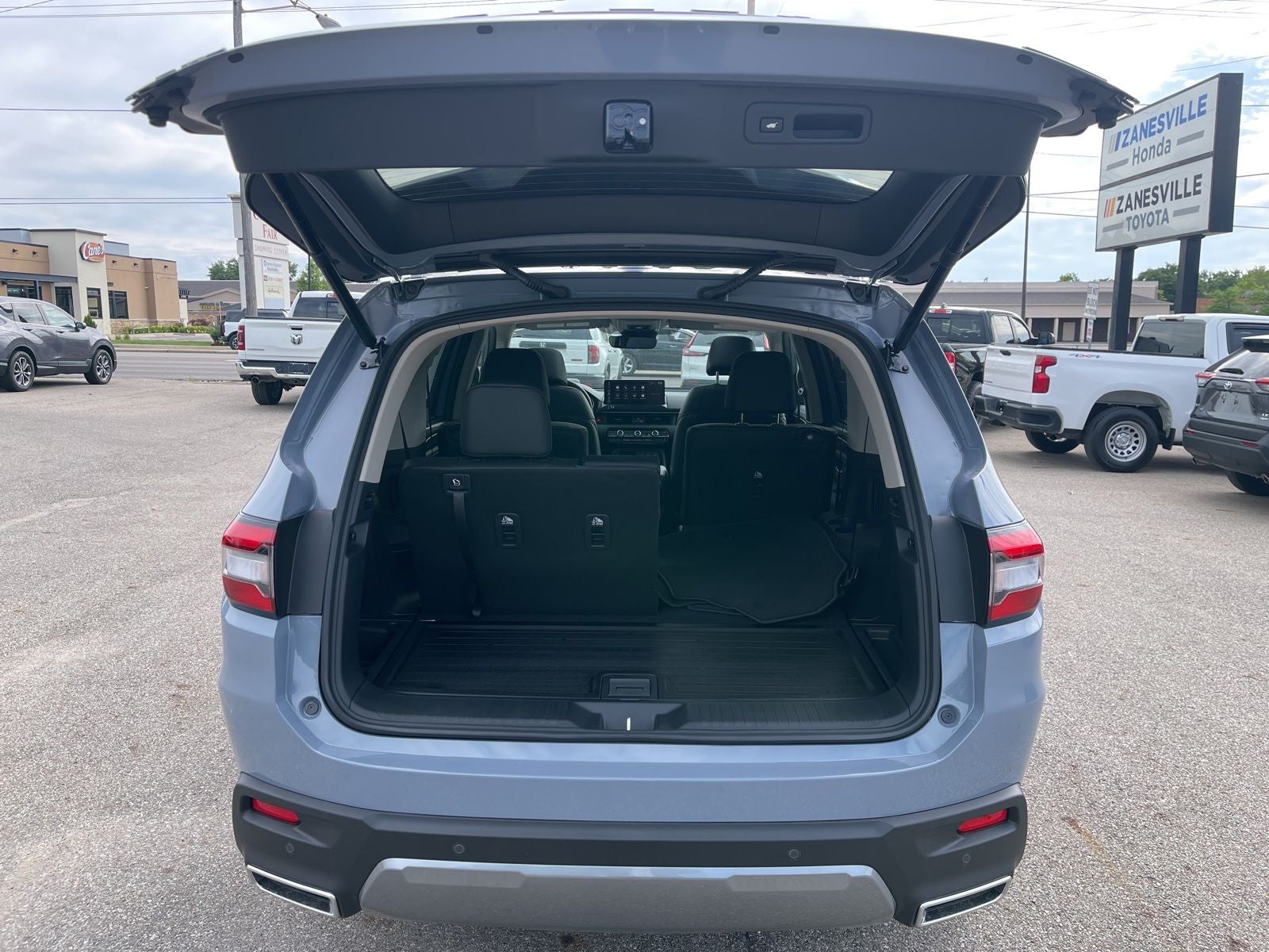 2026 Honda Pilot AWD Touring Blackout