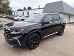 2025 Honda Pilot AWD Touring w/HPD Wheels