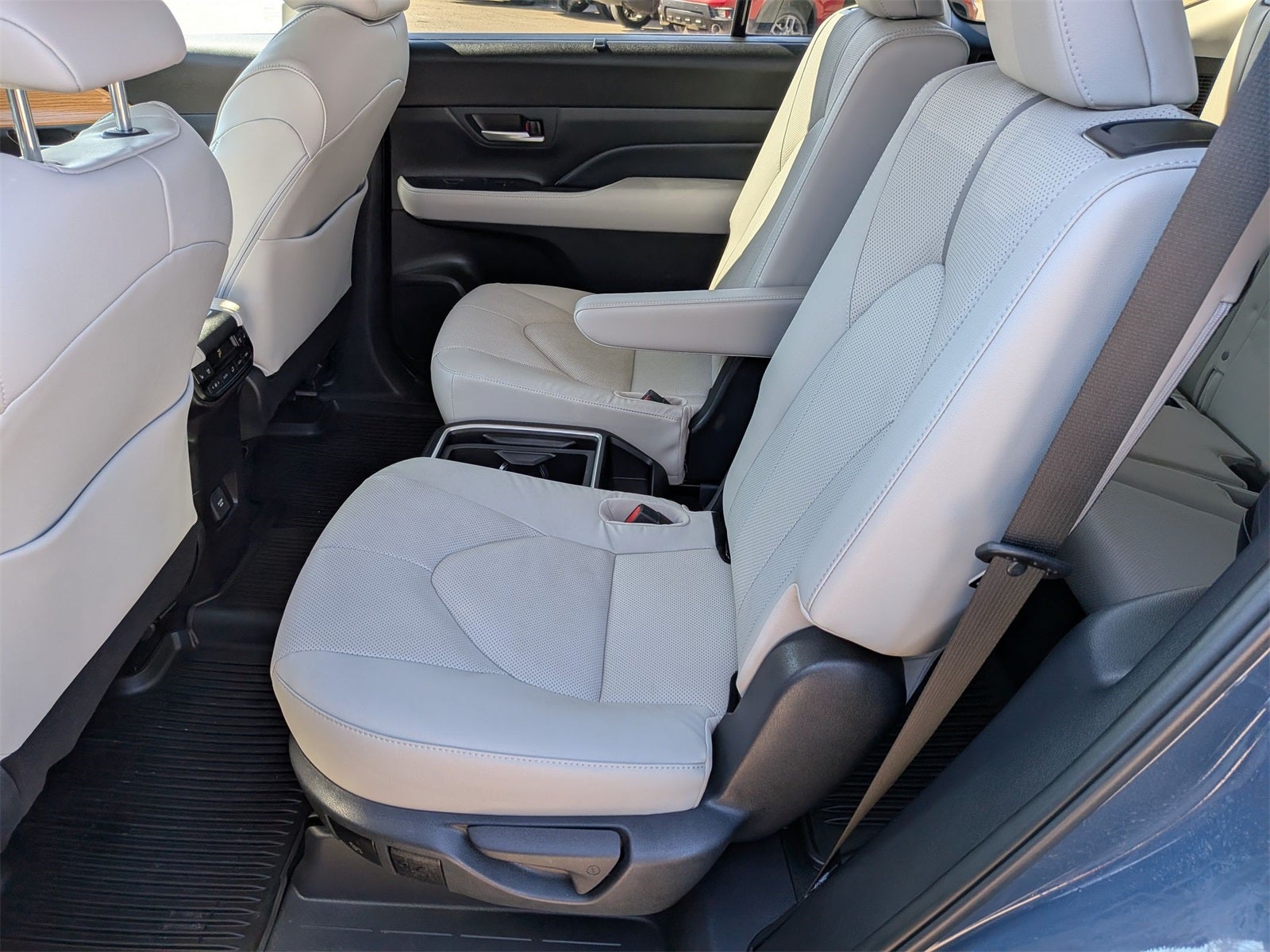 2025 Toyota Grand Highlander Platinum