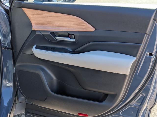 2025 Toyota Grand Highlander Platinum