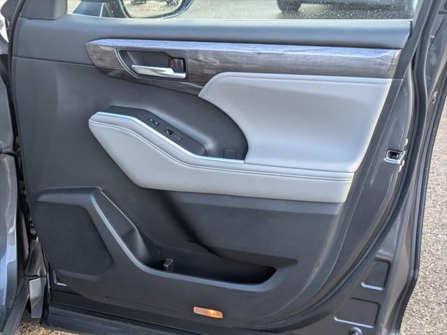 2022 Toyota Highlander Limited