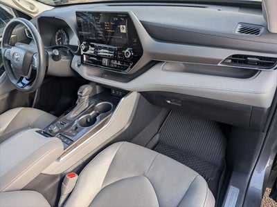 2022 Toyota Highlander Limited