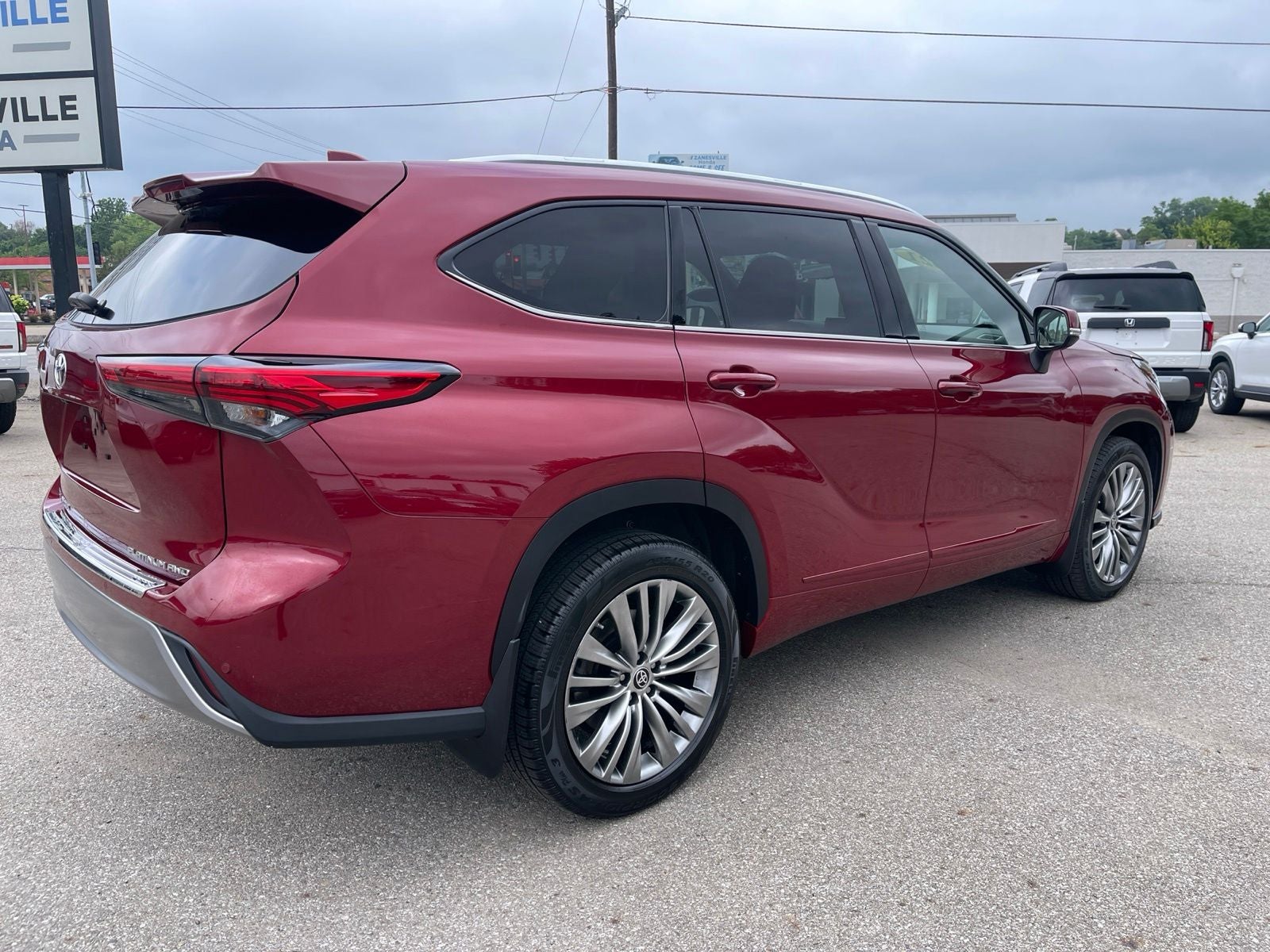 2021 Toyota Highlander Platinum
