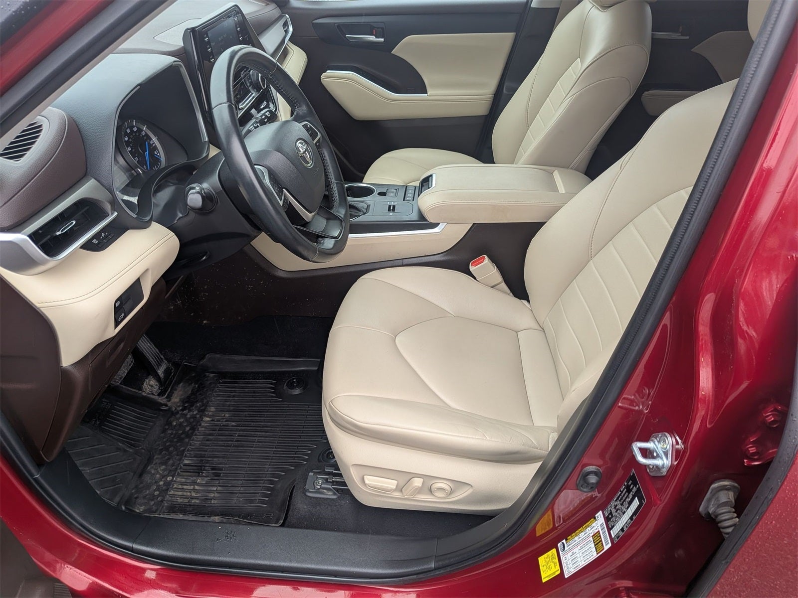 2022 Toyota Highlander Hybrid XLE