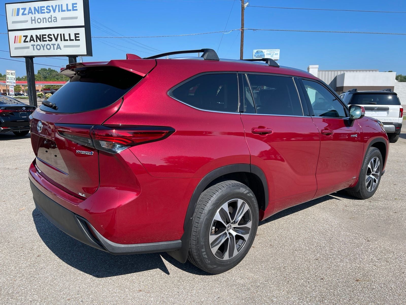 2020 Toyota Highlander Hybrid XLE