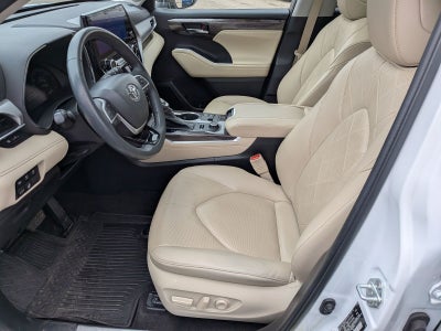 2023 Toyota Highlander Platinum