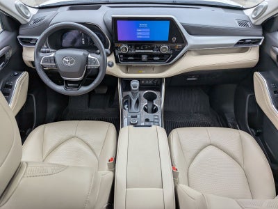 2023 Toyota Highlander Platinum
