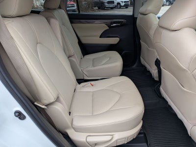 2023 Toyota Highlander Platinum