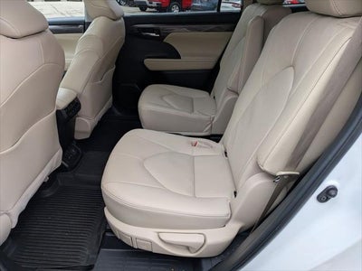 2023 Toyota Highlander Platinum