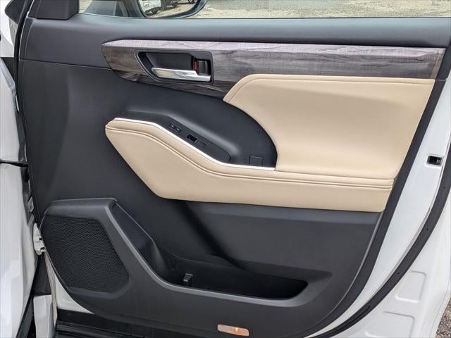 2023 Toyota Highlander Platinum