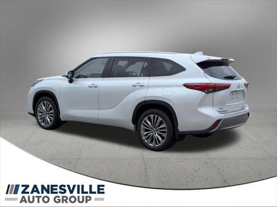 2023 Toyota Highlander Platinum