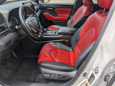 2022 Toyota Highlander XSE