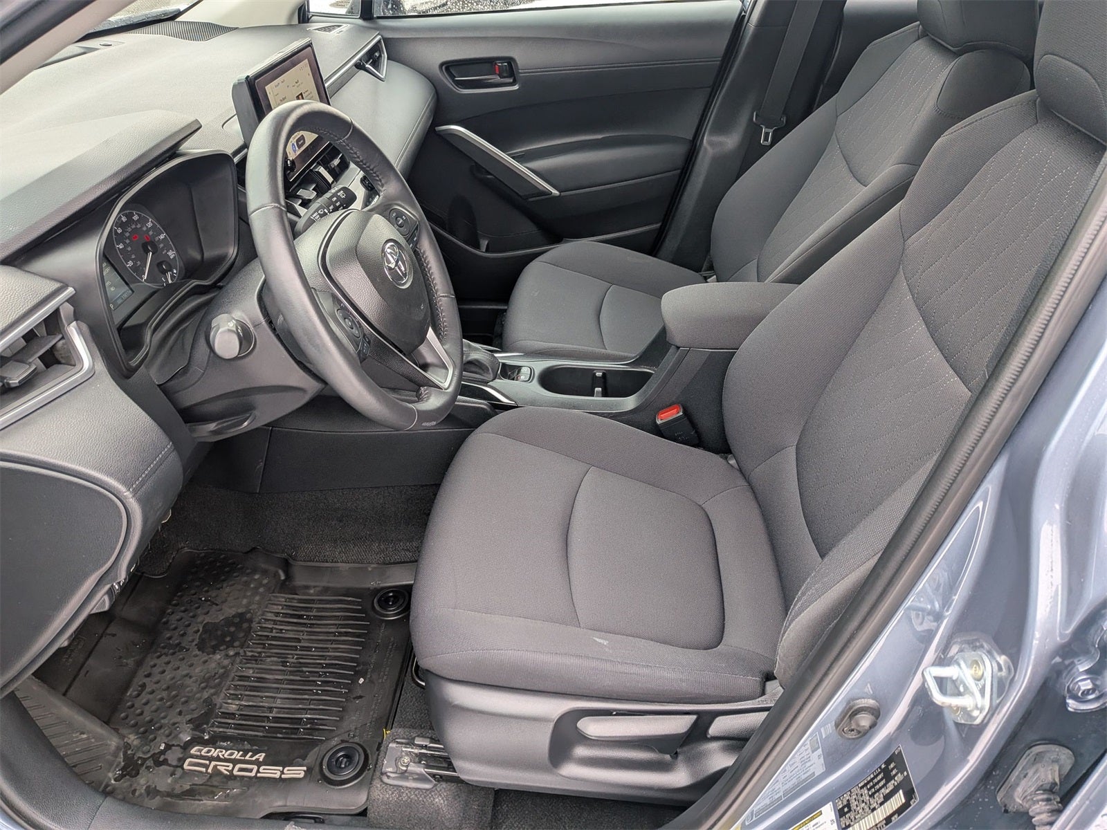 2024 Toyota Corolla Cross LE