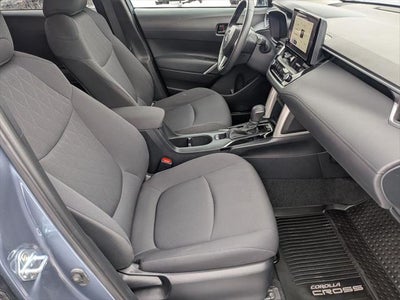 2024 Toyota Corolla Cross LE