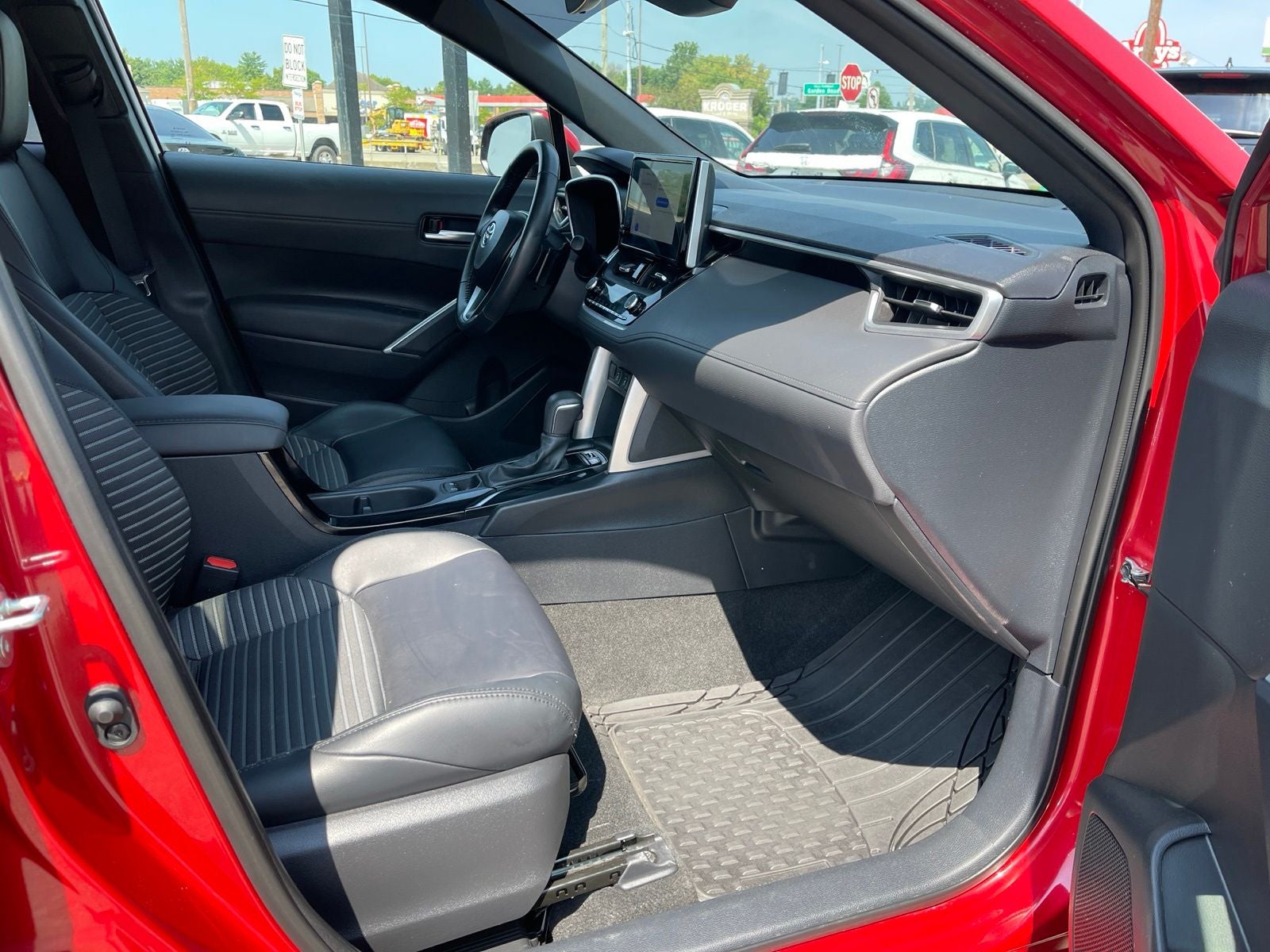 2023 Toyota Corolla Cross Hybrid XSE