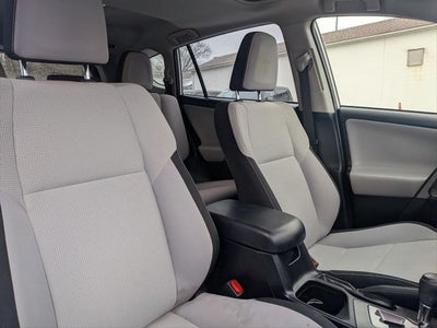 2017 Toyota RAV4 Hybrid XLE