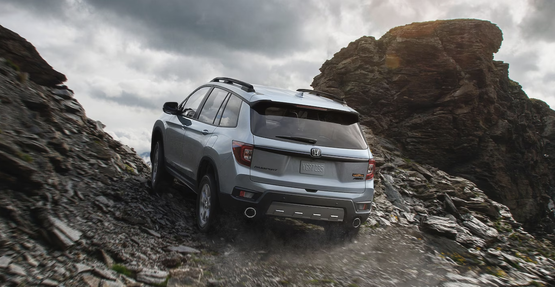 New 2025 Honda Passport Performance Features Near Me in Cambridge, OH