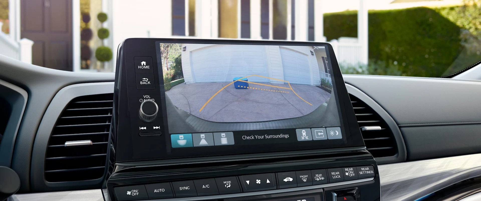 Parking camera of 2026 Honda Odyssey near Cambridge